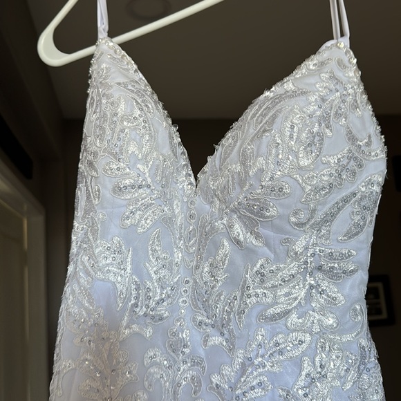 hebeos Sheath/Column V-neck Sleeveless
Sweep/Brush Train Dresses #P016033P03903 - Picture 9 of 10